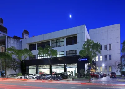 桃園市八德區中華路 馬自達汽車展示中心