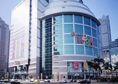 高雄市大遠百貨 施華洛世奇專櫃道具